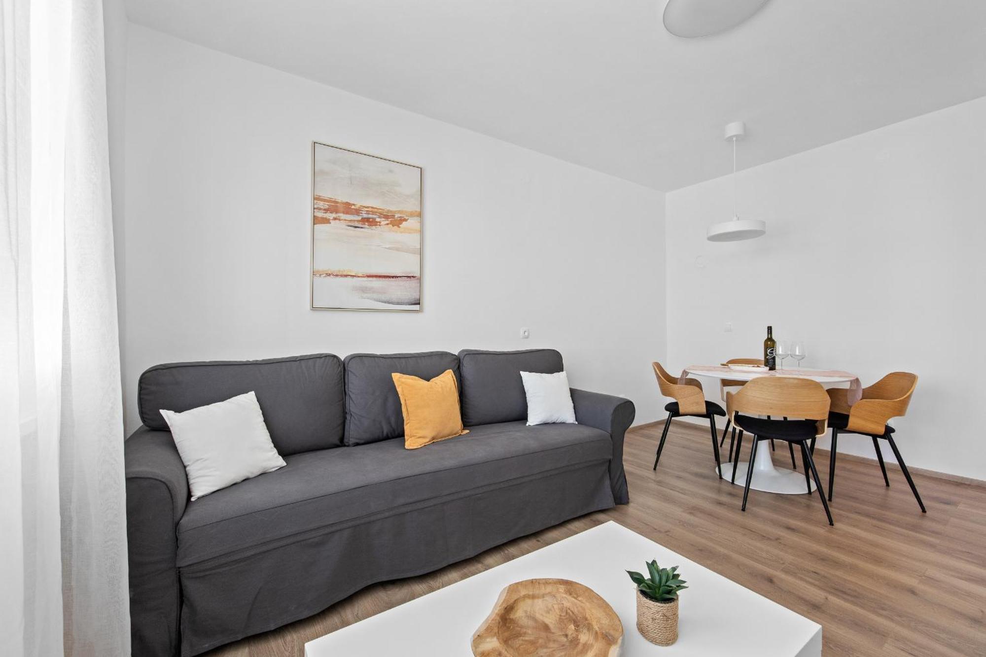 Apartment Jellyfish Pula Exterior photo